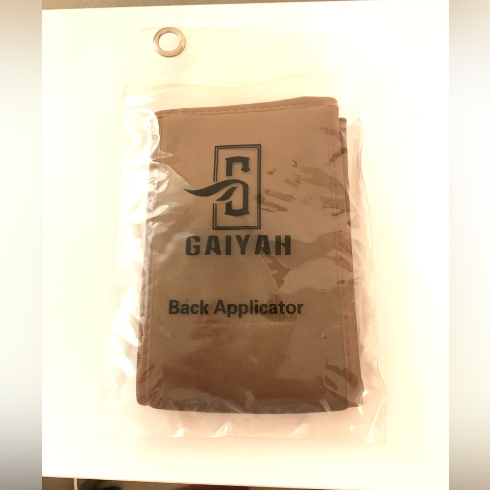 Tanning lotion back applicator/skin care for summer NWT